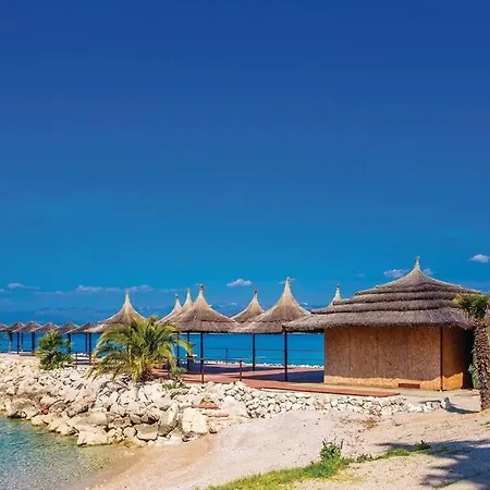 In With Sea View, Balcony, Air Conditioning, Wifi Apartament *