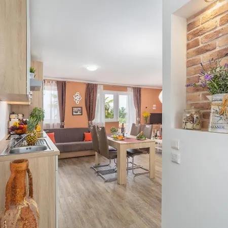 In With Sea View, Balcony, Air Conditioning, Wifi *