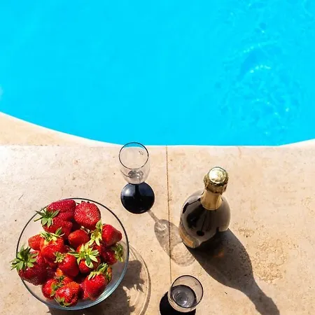 In With Sea View, Balcony, Air Conditioning, Wifi *