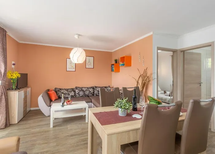 In With Sea View, Balcony, Air Conditioning, Wifi Apartamento Njivice